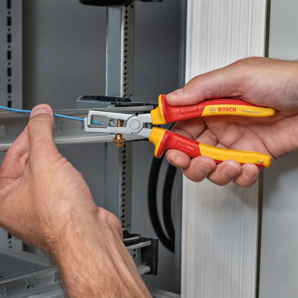 Alicate desencapador de fios Bosch VDE 160mm