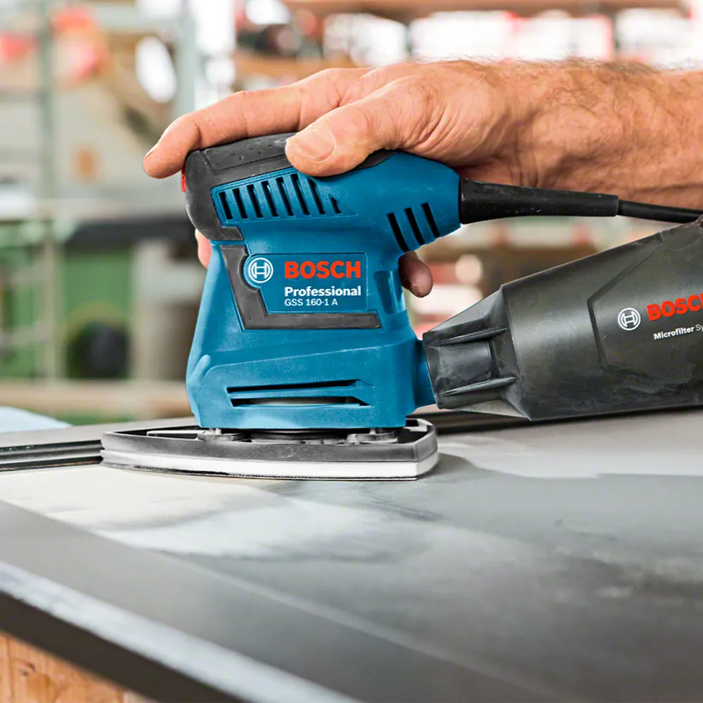Lixadeira Bosch GSS 160-1 A 220V 3 lixas + 3pratos + Maleta