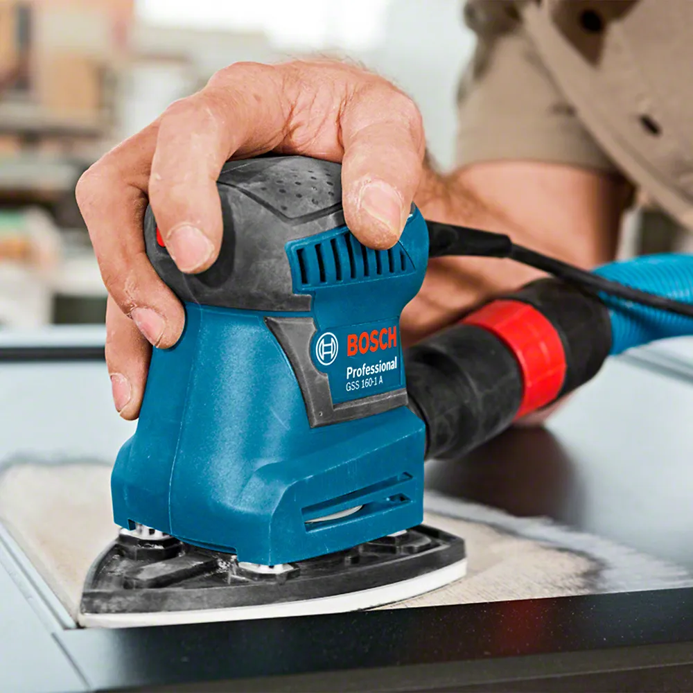 Lixadeira Bosch GSS 160-1 A 220V 3 lixas + 3pratos + Maleta