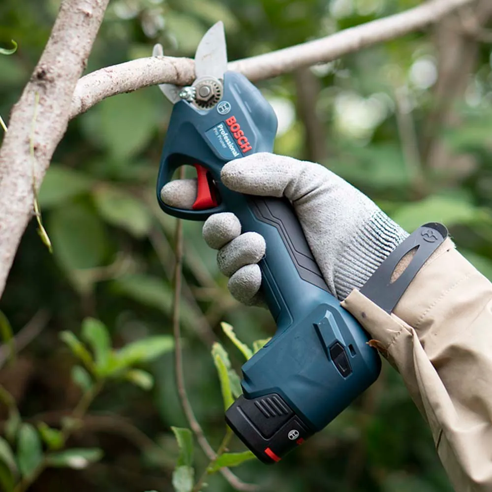 Tesoura de Poda Bosch Pro Pruner Brushless 12V 2 bat e maleta